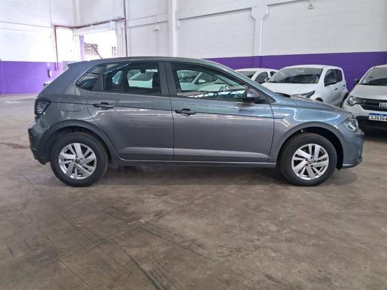VOLKSWAGEN POLO 1.0 170 TSI COMFORTLINE AUTOMÁTICO VOLKSWAGEN POLO 1.0 170 TSI COMFORTLINE AUTOMÁTICO